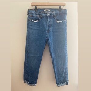 Levi's Wedgie Straight High Rise Medium Wash Blue Jeans Raw Hem Button Fly 31